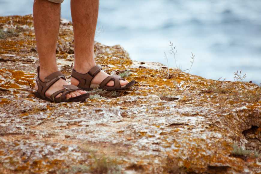 Best Hiking Sandals - Camping.org