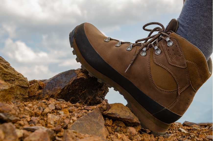 Best Hiking Shoes for Men - Camping.org